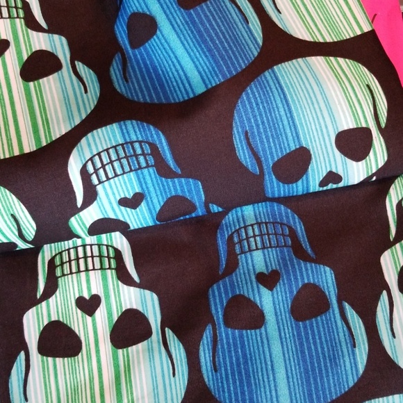 Tues sale Betsey Johnson skeleton shower curtain - Picture 4 of 4